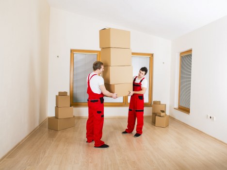 Checklist and preparation items for a smooth house removal day